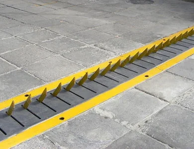 Spike barrier – photo 2