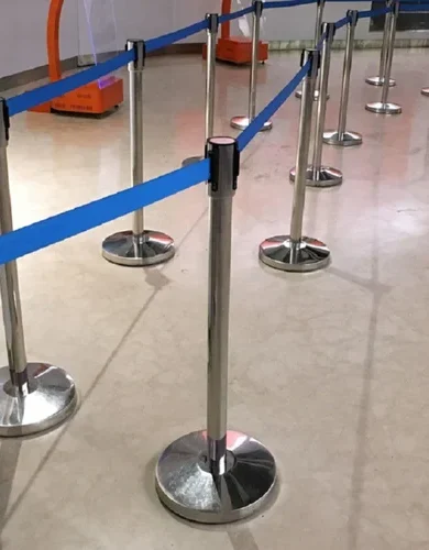 QUEUE MANGERS POLES